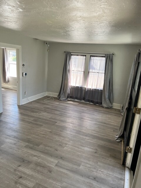livingroom - 22025 Galvez St