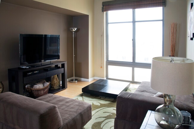 Living Room - 475 K St NW