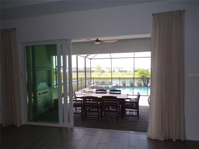 Building Photo - 15255 River Birch Ct