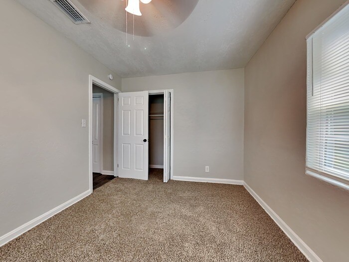 Building Photo - 5150 Corsair Ave