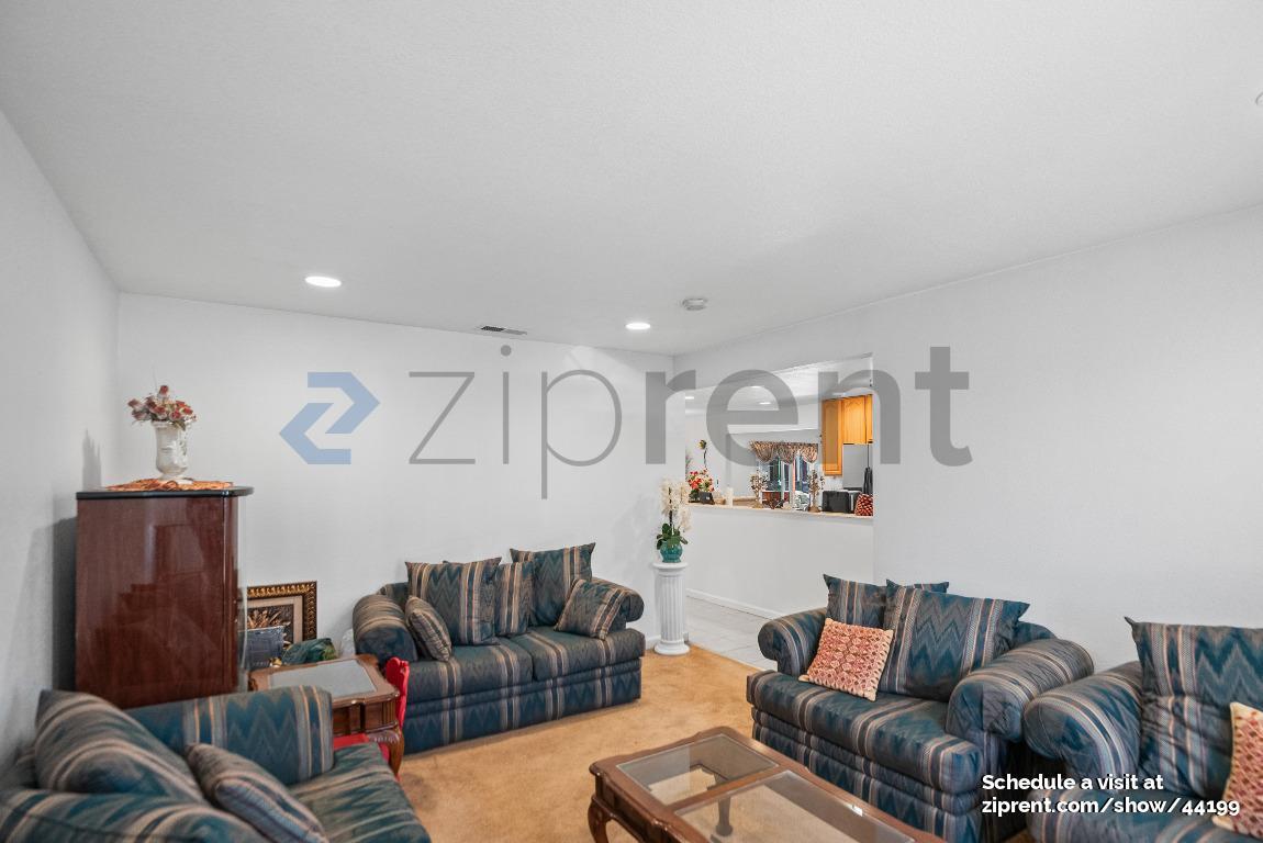 Building Photo - 819 Coral Dr