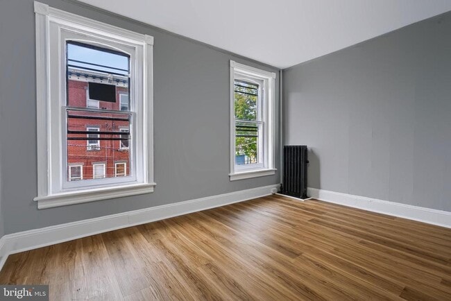 Building Photo - 309 Academy St
