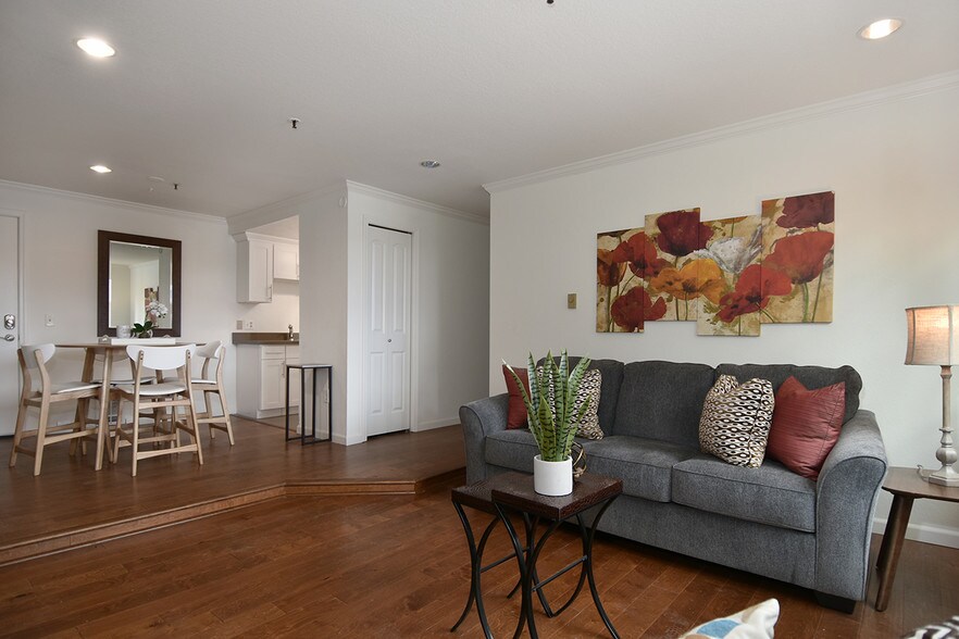 Primary Photo - The Ballinger