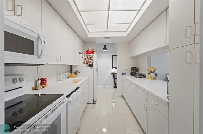 Building Photo - 9805 NW 52nd St