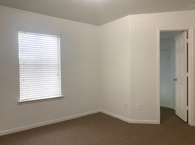 Building Photo - 21031 Neva Ct