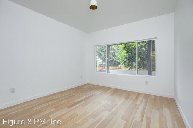 Building Photo - 1127 N Westmoreland Ave