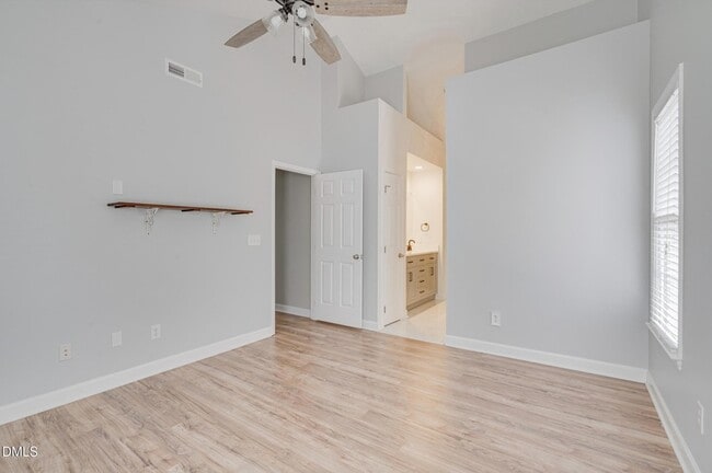 Building Photo - 5900 Eaglesfield Dr