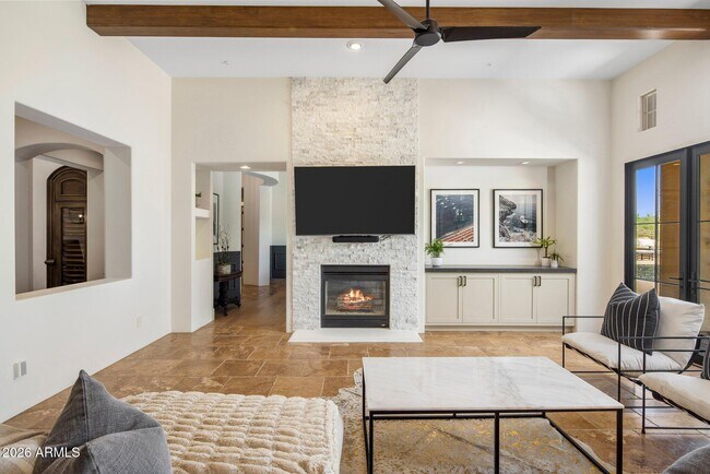 Building Photo - 8184 E Wingspan Way