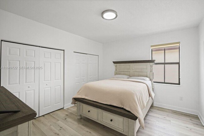 Building Photo - 10016 NW 89th Terrace