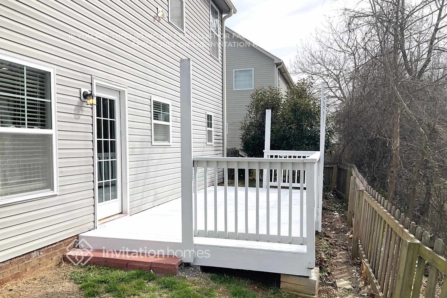 Building Photo - 270 Water Mill Rd