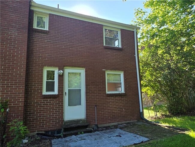 Building Photo - 416 Jacobson Dr