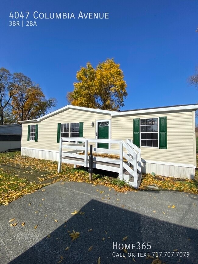 Building Photo - Three Bedroom Mobile Home