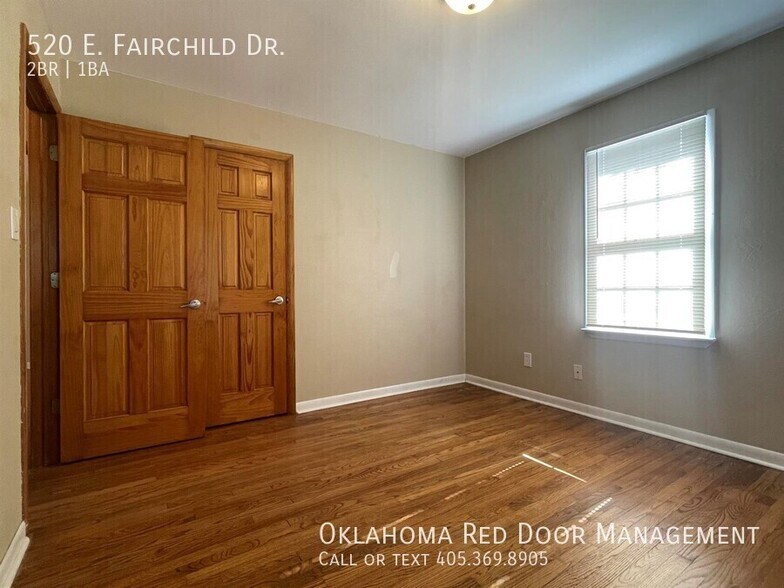 Building Photo - 520 E Fairchild Dr
