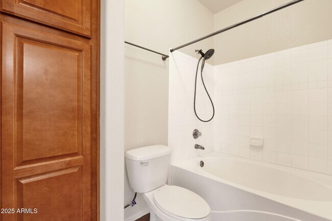 Building Photo - 5335 E Shea Blvd