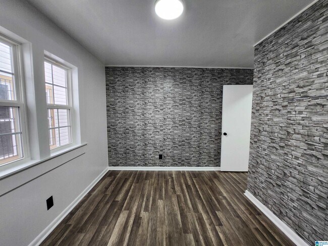 Building Photo - 3510 Avenue C