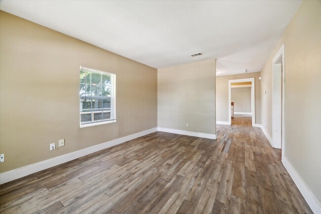 Building Photo - 3324 Bacchus St