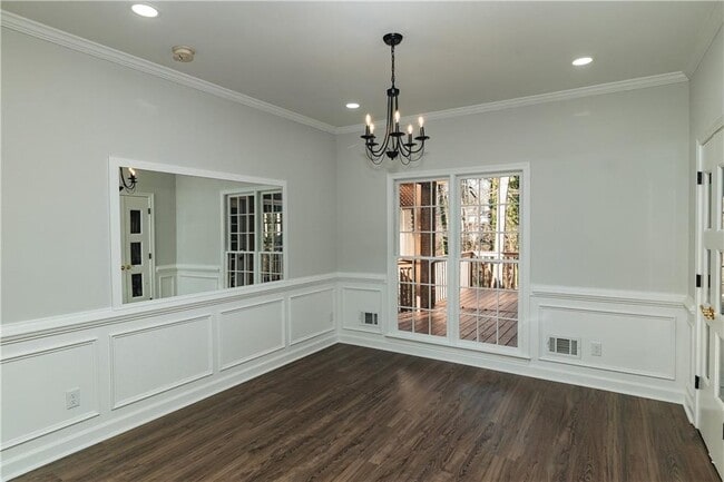 Building Photo - 525 Rams Way