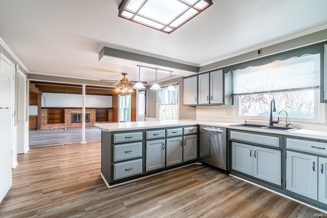 Building Photo - 18205 Doty Rd