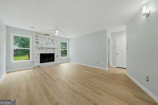 Building Photo - 210 Meadow Run