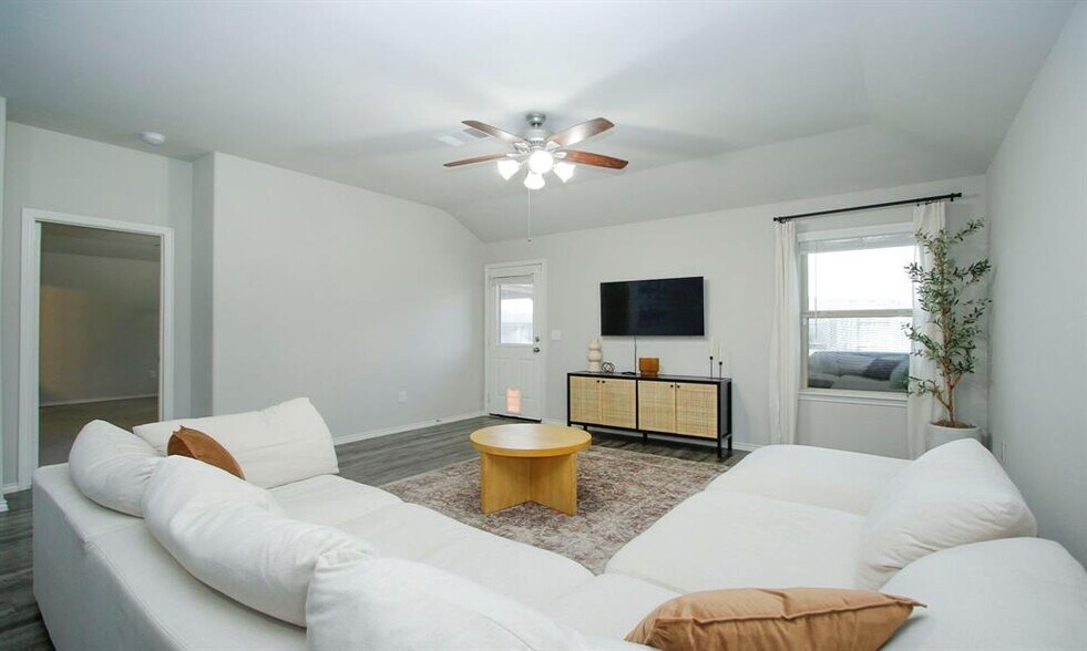Building Photo - 18718 Callalily Bloom Ct