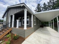 Building Photo - 13640 SE Hwy 212