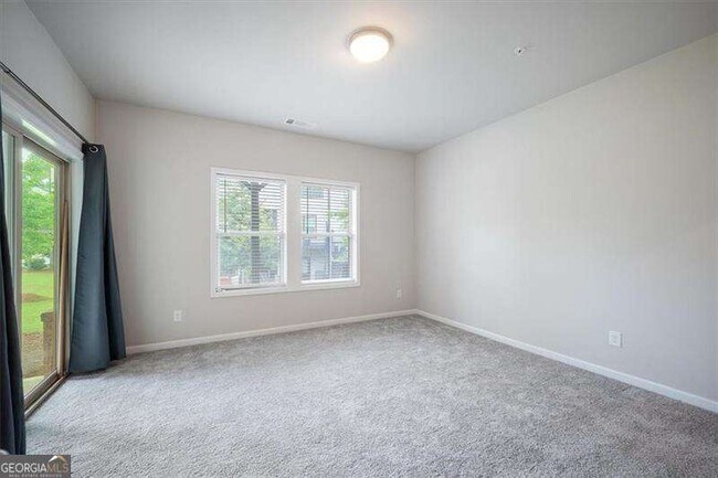 Building Photo - 1505 Slopeside Loop SE