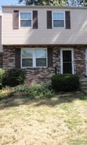 Building Photo - 321 Laporte Ct