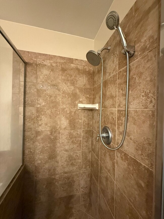 Building Photo - Townhome in Casitas at Hidden Valley with ...