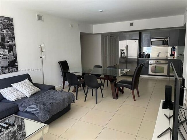 Building Photo - 31 SE 6th St