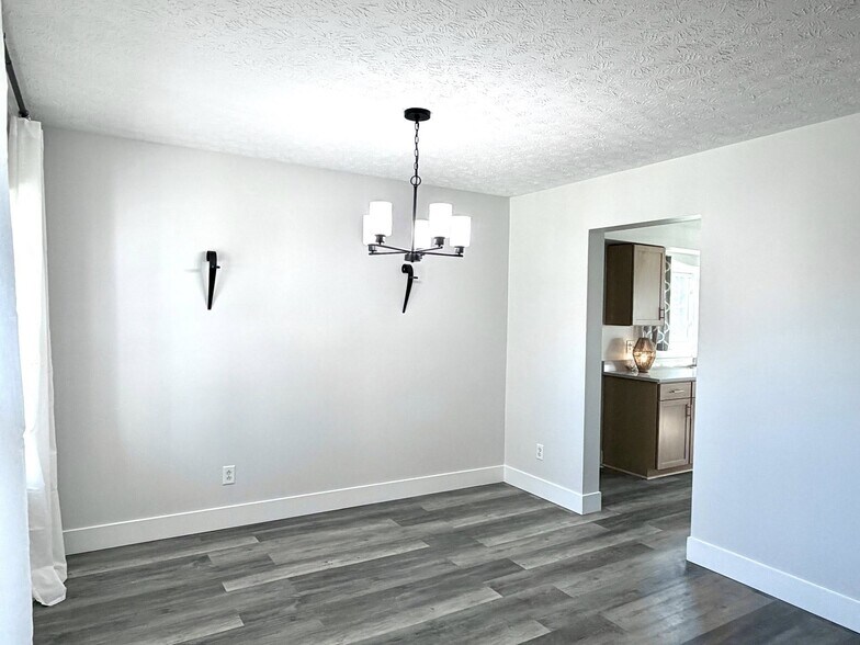 Formal dining room - 1200 Bugle Bluff Ct