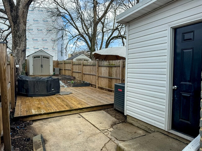 Building Photo - 1838 Capitol Ave NE