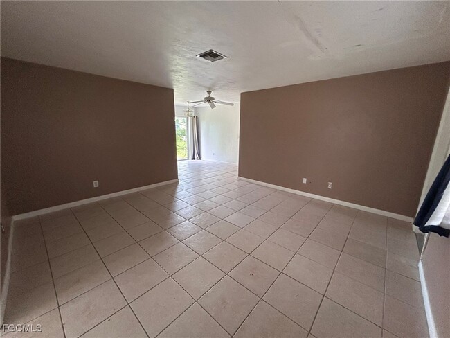 Building Photo - 13432 First St