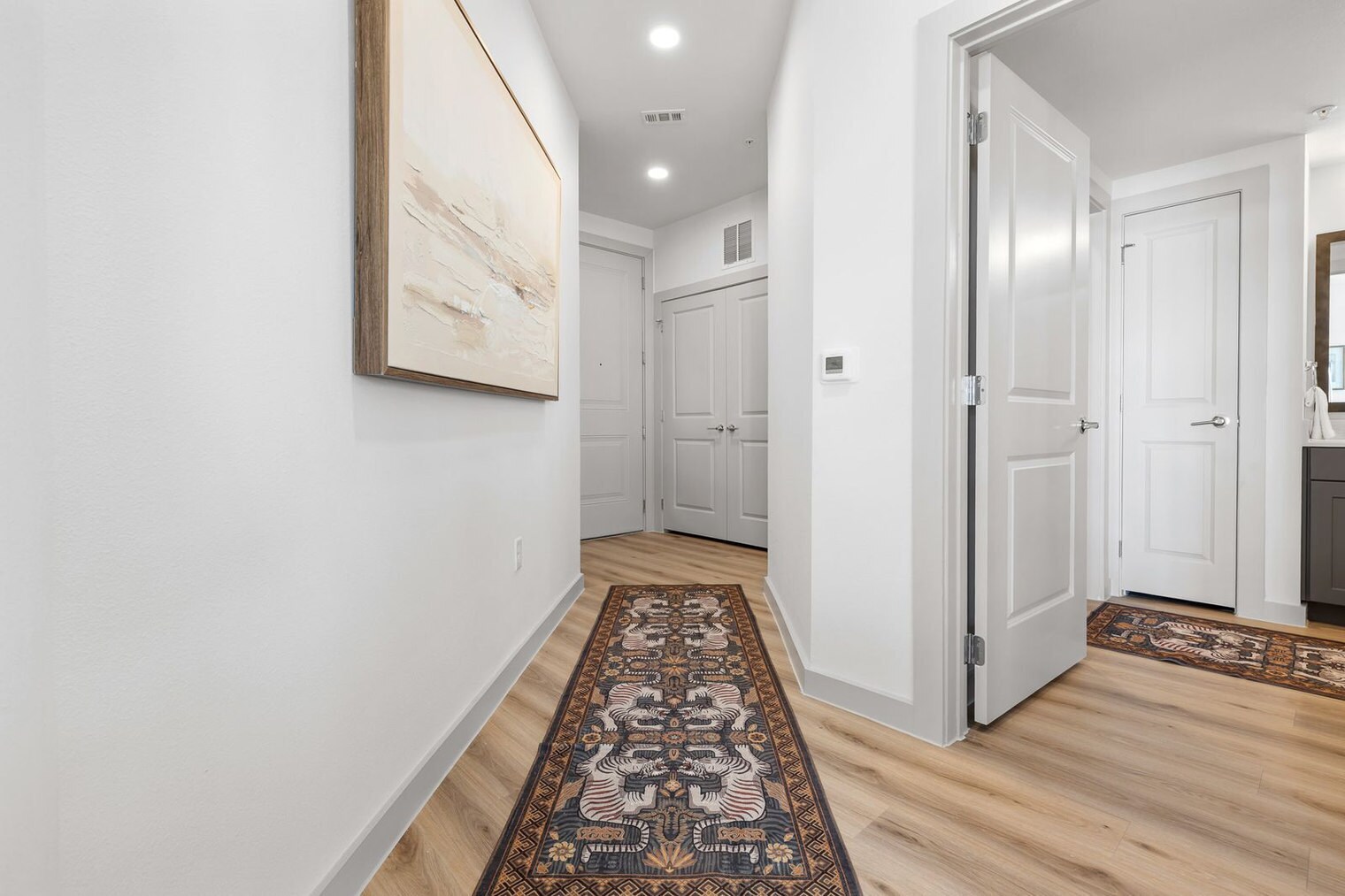 Building Photo - 1301 Leah Ave