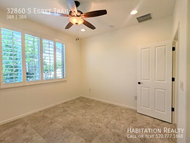 Building Photo - Rare opportunity to rent a Pristine, 3Bed/...