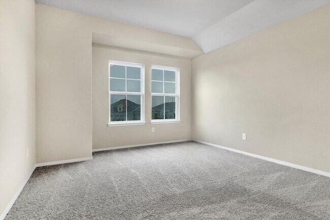 Building Photo - 135 Lyndon Dr