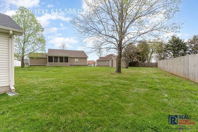 Building Photo - 2824 Canary Ct