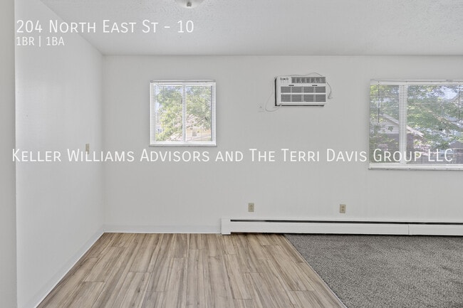 Building Photo - 204 N East St