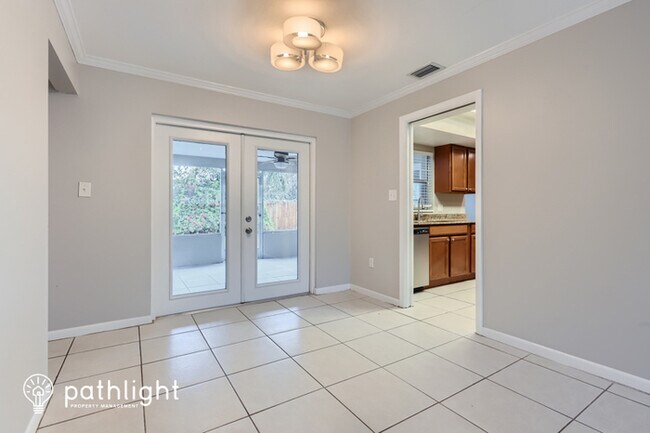 Building Photo - 2272 Habersham Drive
