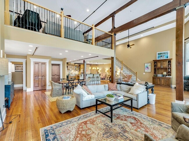 Building Photo - 1467 Market St