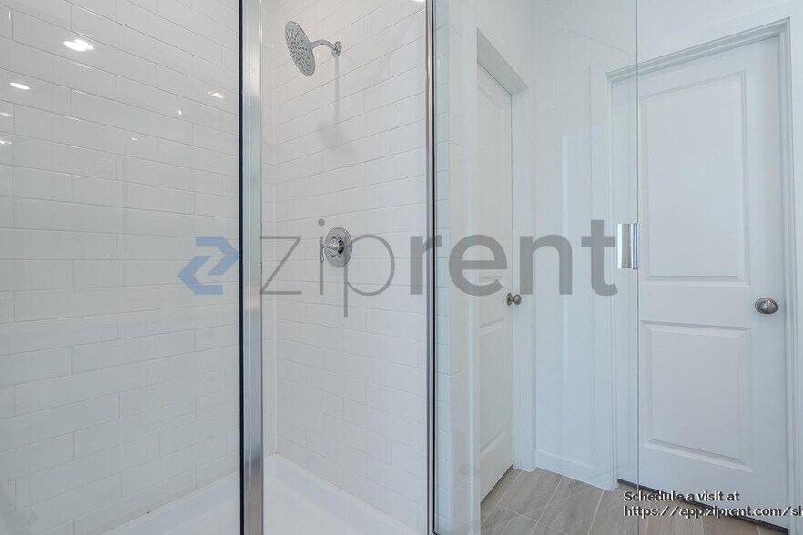 Building Photo - 27635 Spearmint Ridge Dr