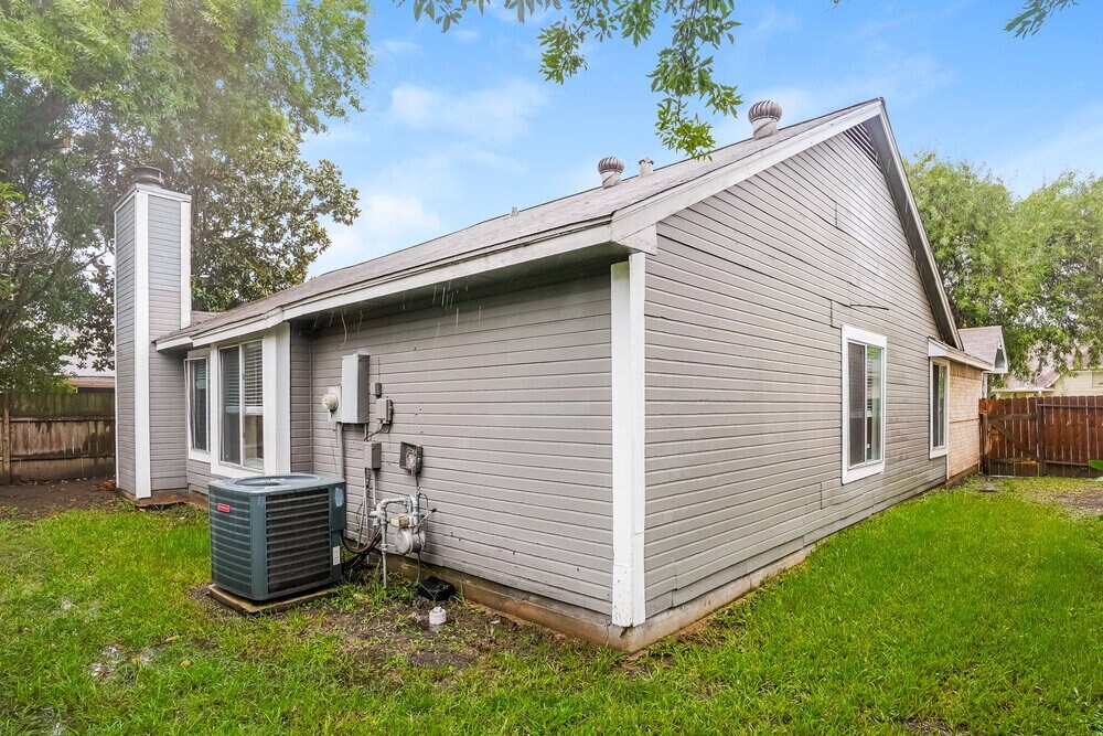 Building Photo - 12723 Ashford Knoll Dr
