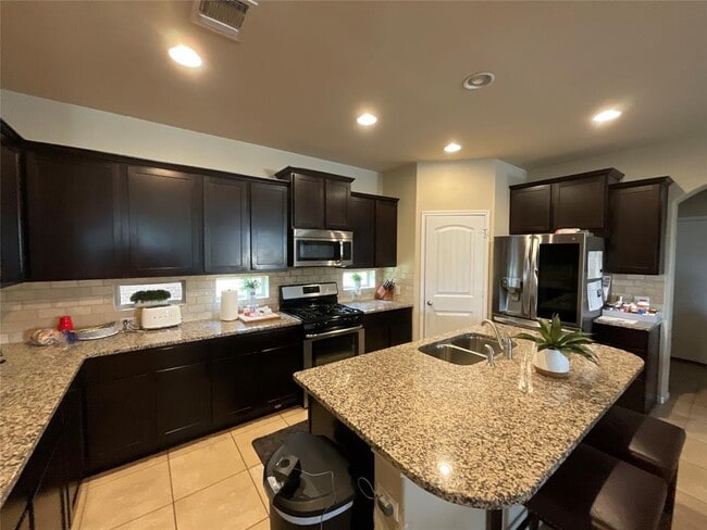 Building Photo - 2449 Lyla Ln