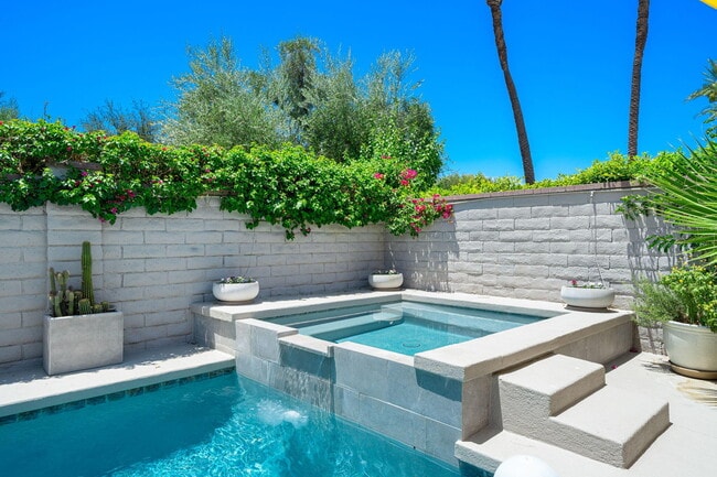 Building Photo - 76 Princeton Dr