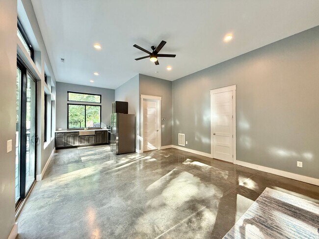 Building Photo - Incredible 5BD, 4.5BA Wake Forest Home Nea...