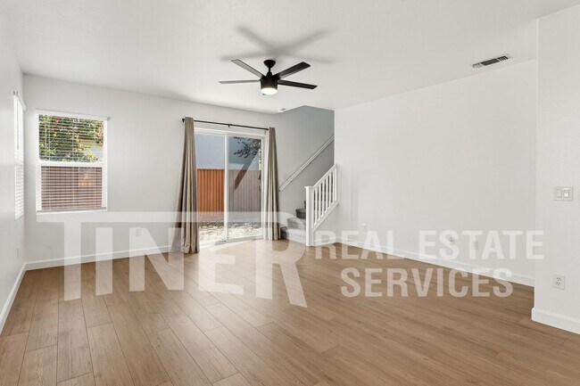 Building Photo - 3961 Martis St