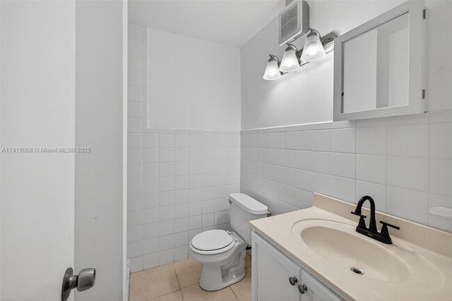 Building Photo - 11301 NW 39th St