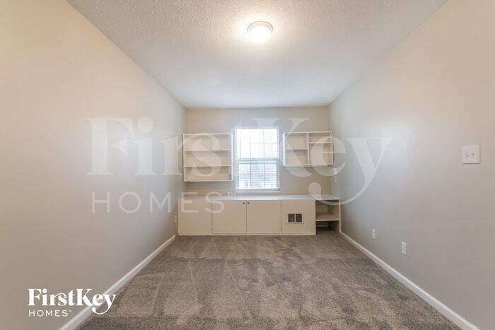 Building Photo - 757 Kingston Cir
