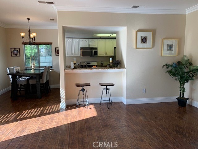 Building Photo - 1741 S Vallecito Dr