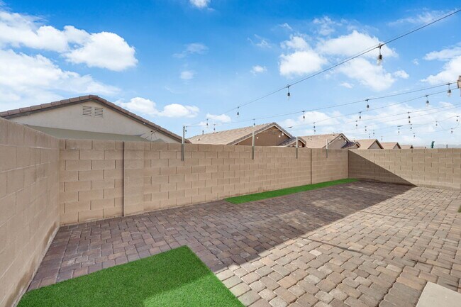 Building Photo - Charming 4-Bedroom Home in a Quiet Las Vegas Community!