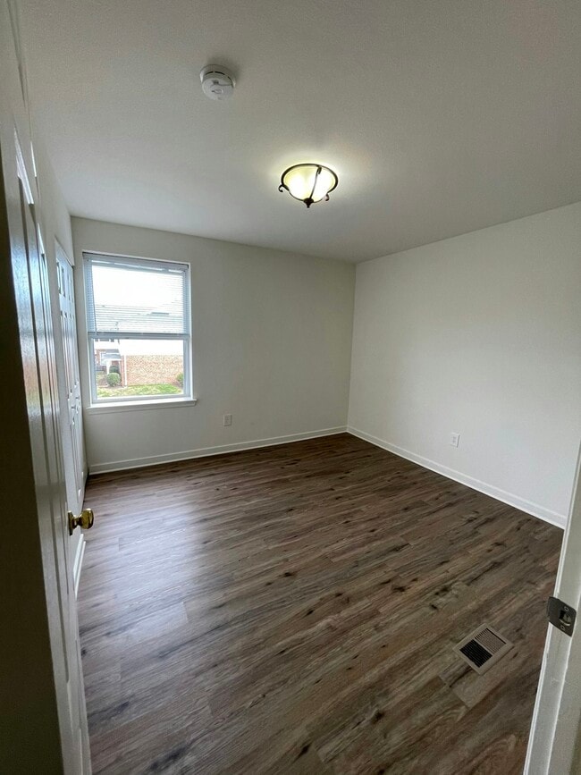 Building Photo - 3517 Briel St